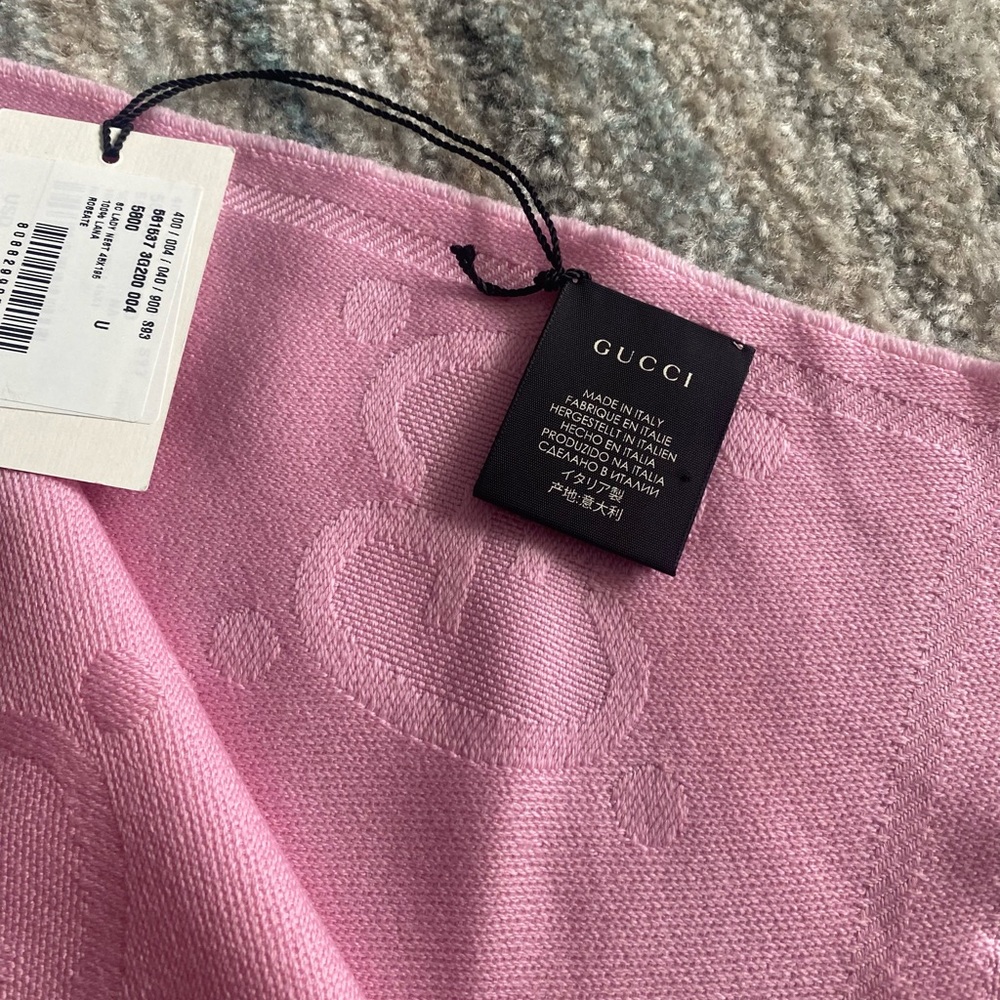 GUCCI Ladies Pink GG Logo Scarf Woman`s Wool Material Size 45 cm x 195 cm - Picture 6 of 8